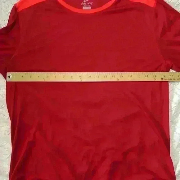 Nike DRI-FIT Running Long Sleeve Red Tech Athletic Shirt. Men’s Size Large - Picture 4 of 9